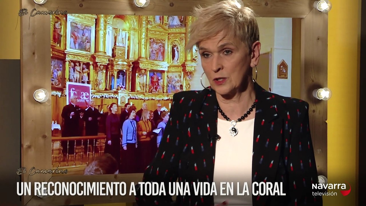 Inmaculada Arroyo, premiada tras 27 años dirigiendo el coro Erkudengo Ama