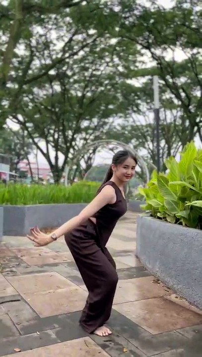 DANCE