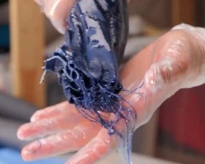 Beyond the closet! How to give your old jeans a second life!