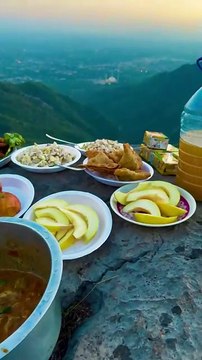 Iftar Serenity at Margalla Hills | Faisal Masjid’s Majestic View Description: As the sun sets over Islamabad, we find ourselves atop the breathtaking Margalla Hills