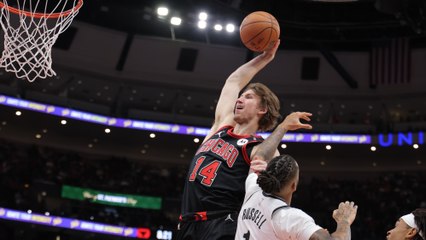 Dunk of the Night: Matas Buzelis