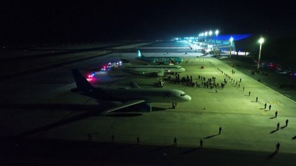 Venezolanos deportados a El Salvador desde EE.UU.