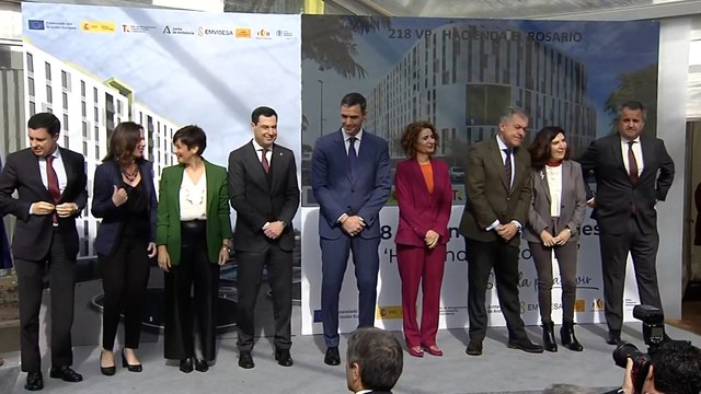 Sánchez, Montero e Isabel Rodríguez compiten con Moreno Bonilla en la entrega de llaves de pisos de alquiler en Sevilla