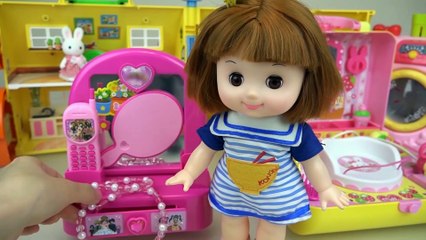 Dolly's Beauty Salon [Baby Dolly]