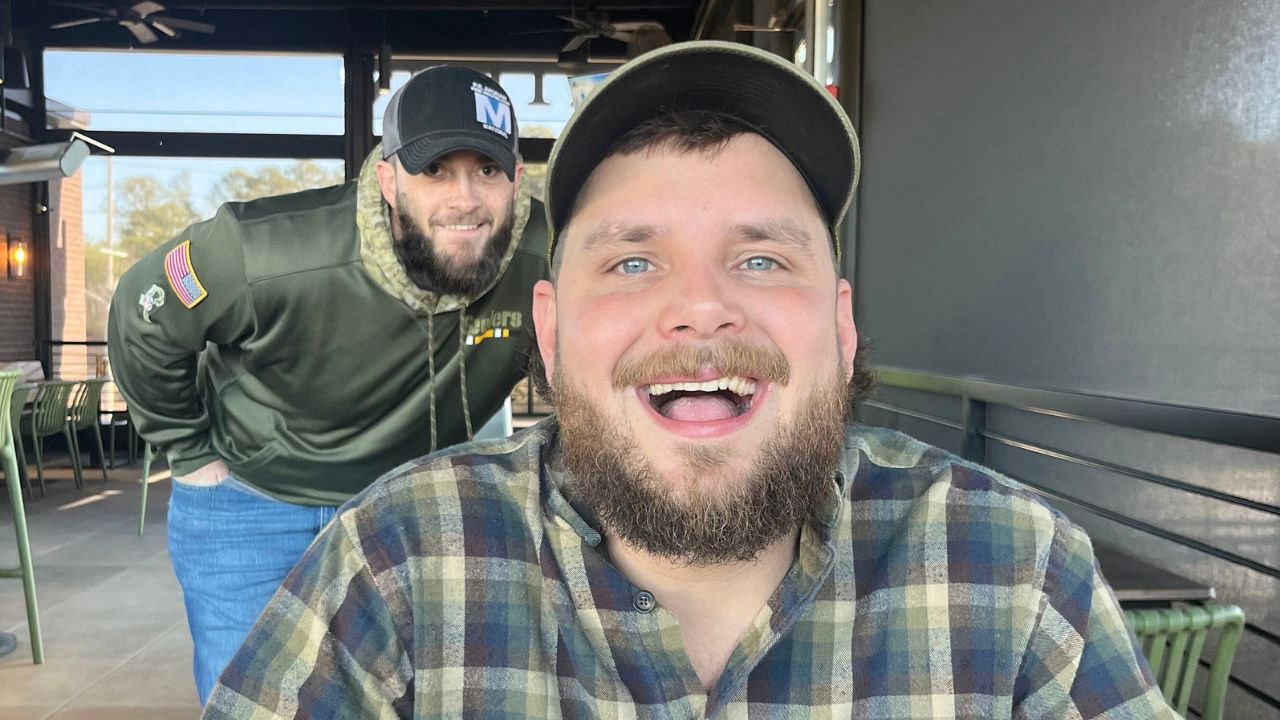 Army Vet Surprised By Military Brother After 10 Years Apart | Happily TV