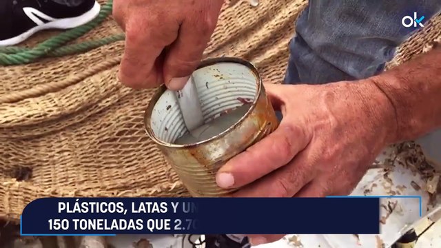 Plásticos, latas y un sinfín de basura entre las 150 toneladas que 2.700 pescadores sacan del mar