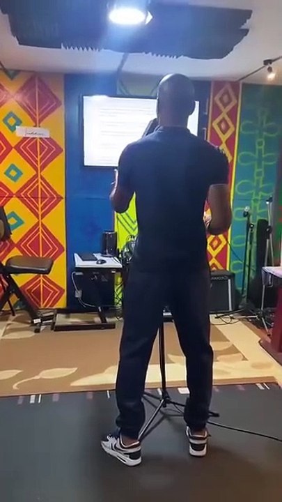 Didier Drogba rentre en studio : Que prépare la star ivoirienne ? (vidéo)