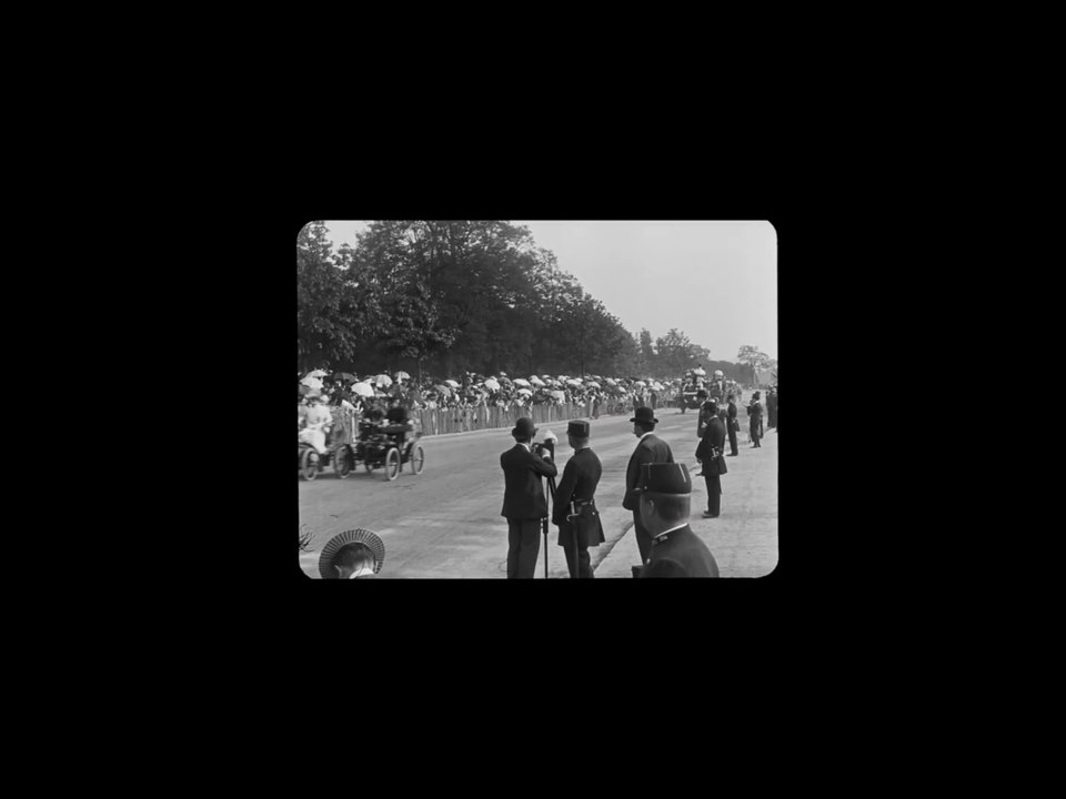 Lumière, l’aventure continue Trailer OmeU