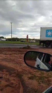 Acidente no trevo da PR-323 com a Boiadeira, em Cruzeiro do Oeste, deixa um ferido