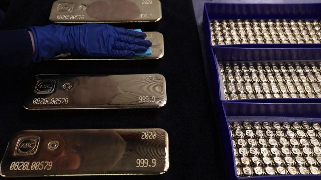 Cotação do ouro supera US$ 3.000 com tarifas e temores geopolíticos