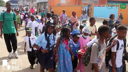 [#Dîdiiii] Le carnaval des enfants une merveille à voir, tout le monde s’arrêtait pour capturer la magie !
