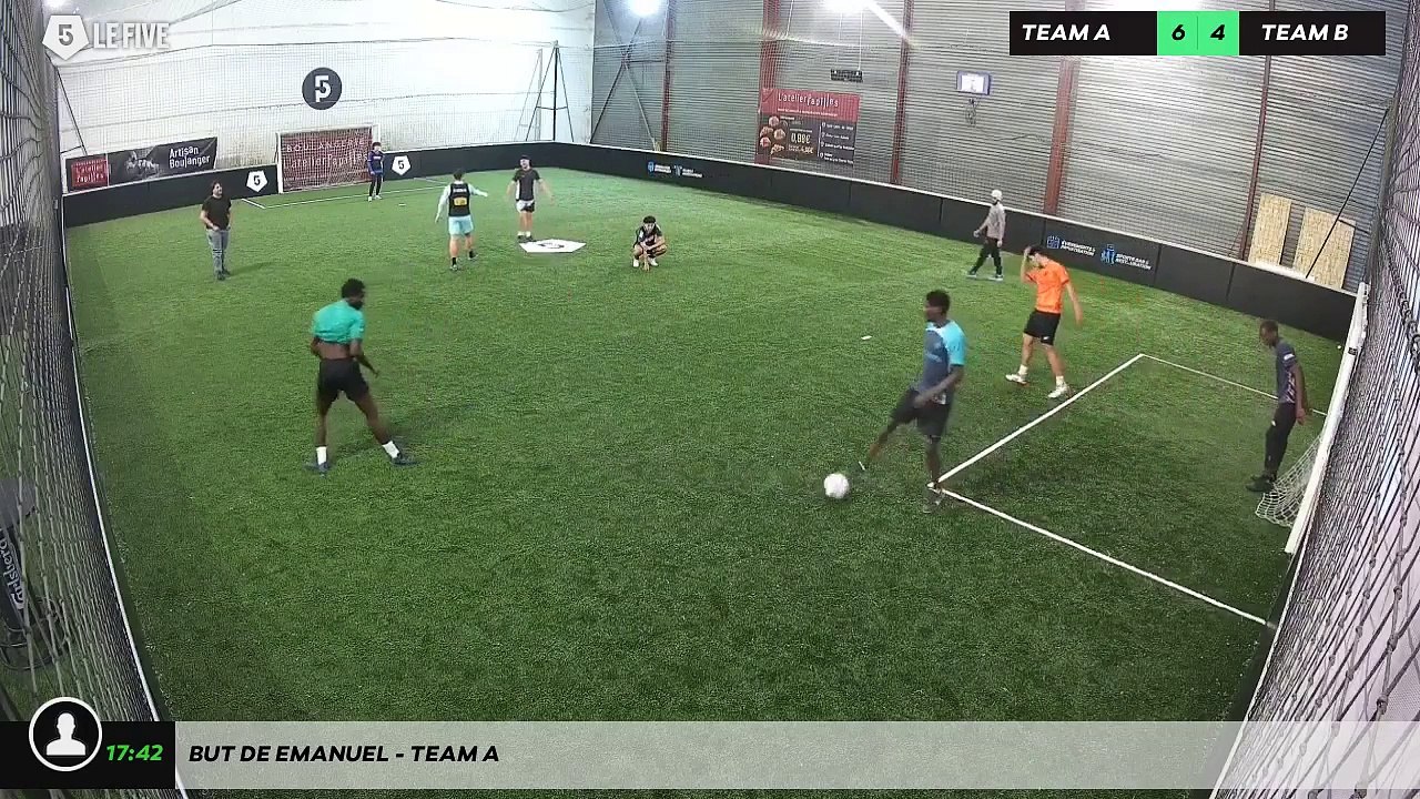 But de Emanuel - Team A