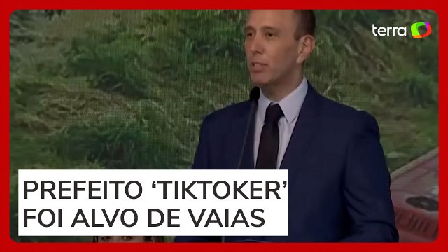 Famoso nas redes sociais e aliado de Bolsonaro, prefeito de Sorocaba é vaiado em evento com Lula