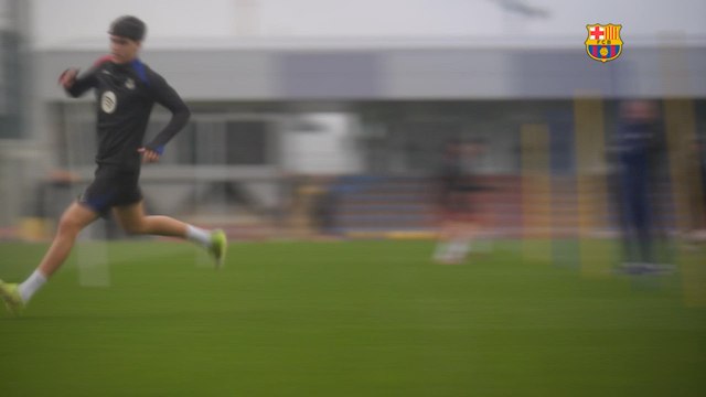 El FC Barcelona se ejercita en la Ciutat Esportiva Joan Gamper
