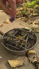 She really knows how to start a fire in the wild 🔥😲