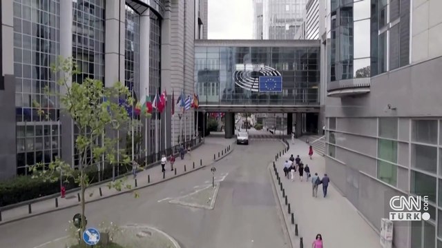 Avrupa Parlamentosu'nda yine skandal!