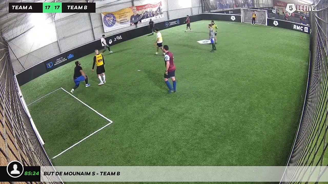 But de Mounaim S - Team B