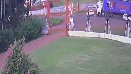 Câmera flagra batida na BR-369 em Cascavel