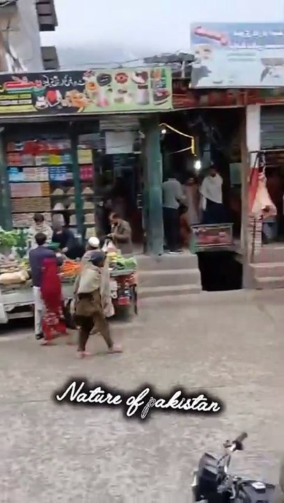 Exploring the Bustling Streets of Pakistan: Markets, Traffic, and Culture #nature #nutureofpakistan #pakistan #culture