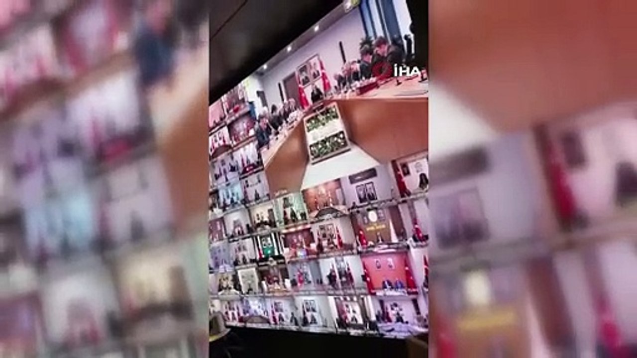 Bakan Yerlikaya sokak hayvanları ile ilgili video konferansa katıldı