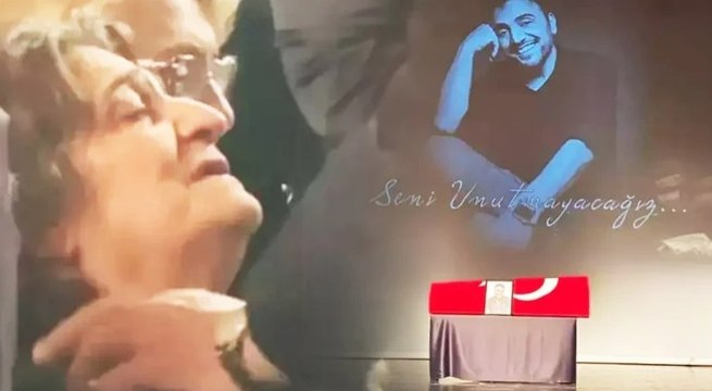 Oyuncu Şinasi Yurtsever için Atatürk Kültür Merkezi'nde tören düzenlendi