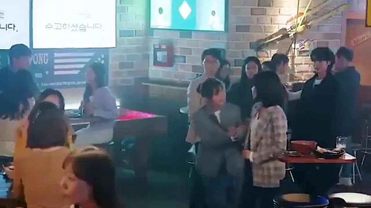 Billionaire student goes to a new school and steals the hearts of all the girls except the one he