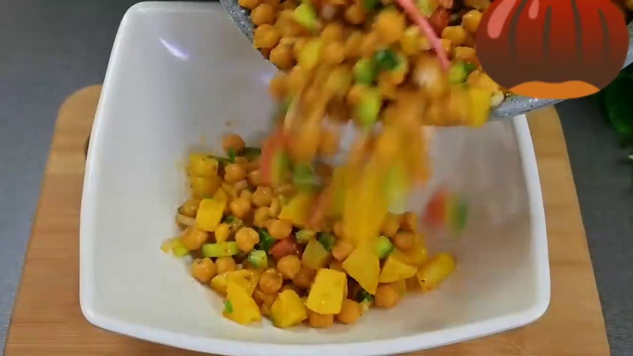 Home made Chana chat recipe|Delious and simple recipe | Cooking with Elisha | Pakistani street food|