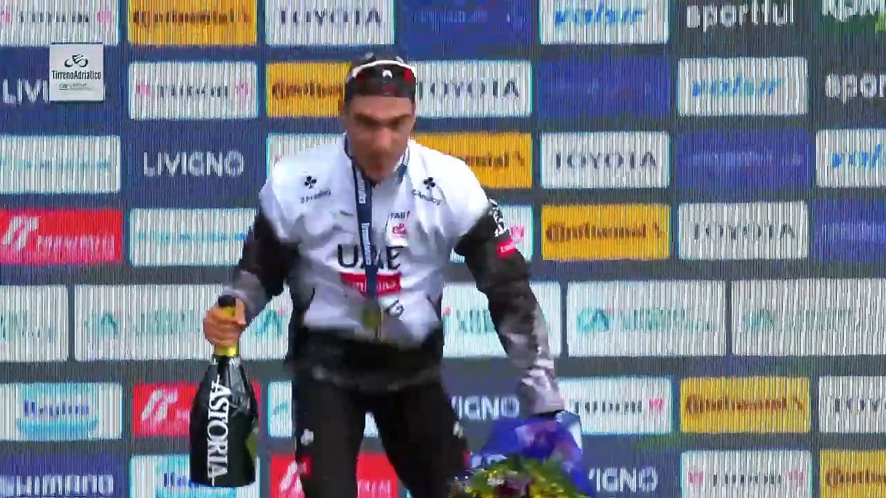 Award Ceremony Stage 6 Tirreno Adriatico 2025 (7)