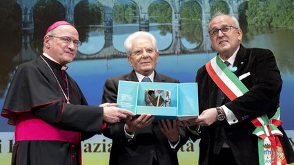 Mattarella a Gorizia premiato assieme all'ex presidente sloveno Pahor