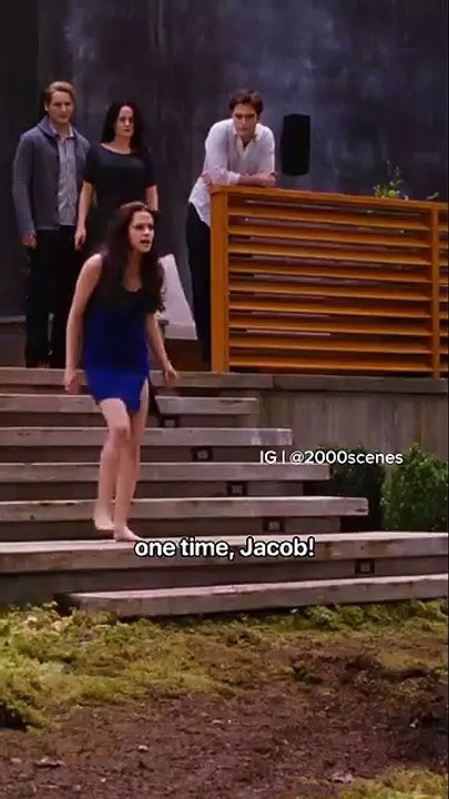 Edward just came to enjoy the show 😂_follow (_2000scenes) me for more_💕(MP4)