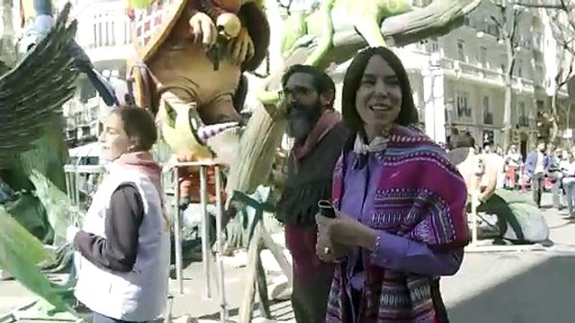 La inestabilidad política marca el comienzo de los días más señalados de las Fallas