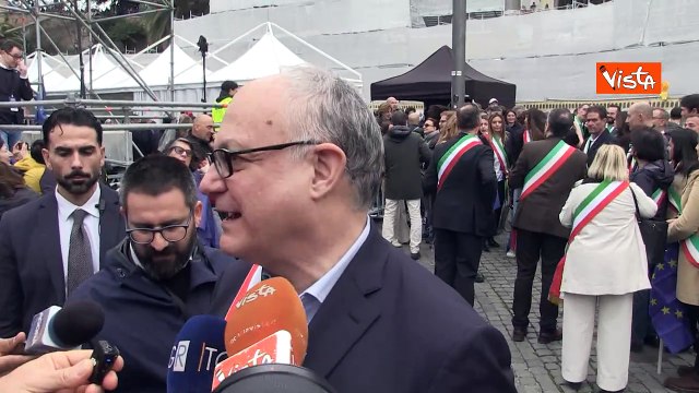 Gualtieri in piazza del Popolo a Roma: L'Europa faccia rivivere lo spirito dei suoi fondatori