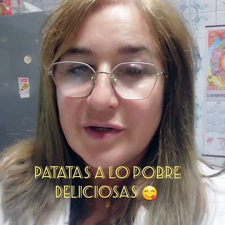PATATAS A LO POBRE RIQUISIMAS CON 2 INGREDIENTES SOLO. .