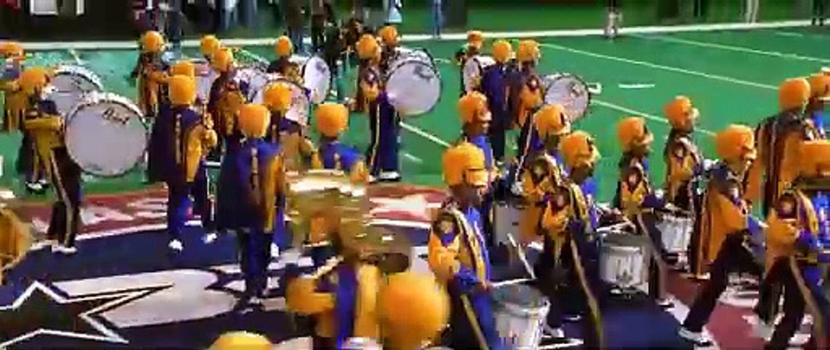 🎷🎼Drumline Ritmo total 2002 Medio Tiempo🥁🎺- A&T ATLANTA
