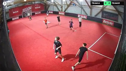 15/03 à 20:28 - Football Terrain Betclic (LeFive P18)