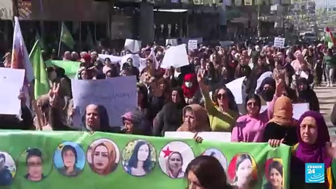 Siria: mujeres kurdas protestan contra constitución temporal