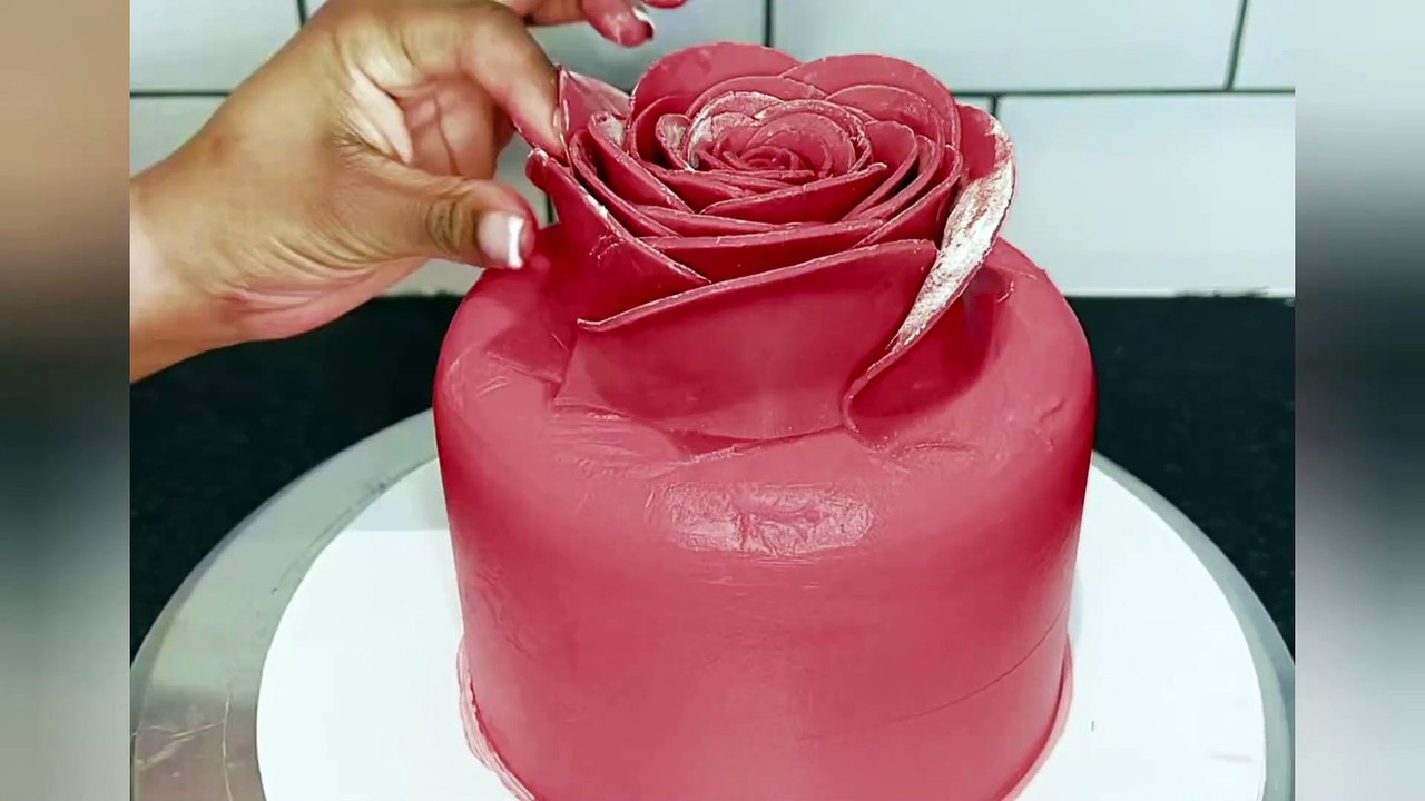 Rose Cake Decoration
