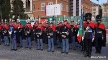 Mattarella depone corona all'Altare Patria: ? Giorno Unit? Nazionale