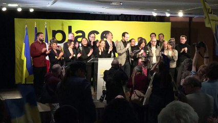 "Rendez-nous la statue de la Liberté", lance Glucksmann aux Américains