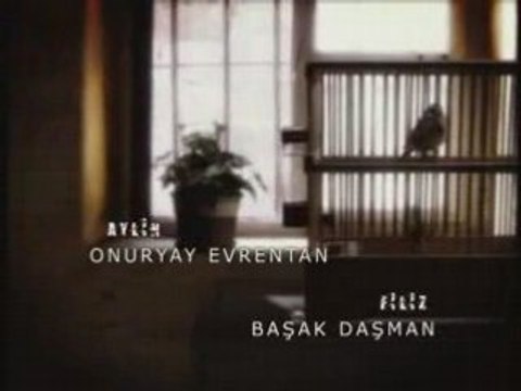 Parmaklıklar Ardında