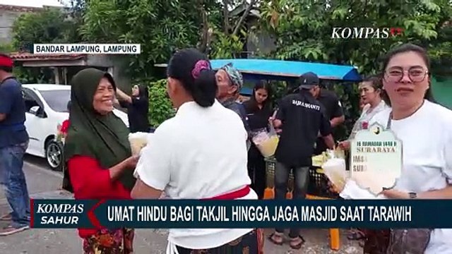 Toleransi Antar-Agama, Umat Hindu di Lampung Bagi Takjil Hingga Jaga Masjid saat Tarawih