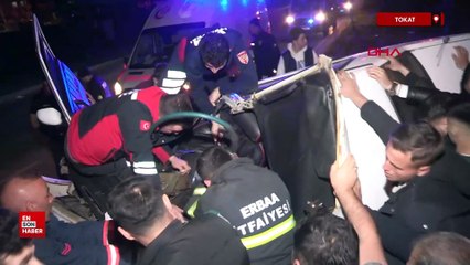 Tokat’ta otomobil elektrik direğine çarptı