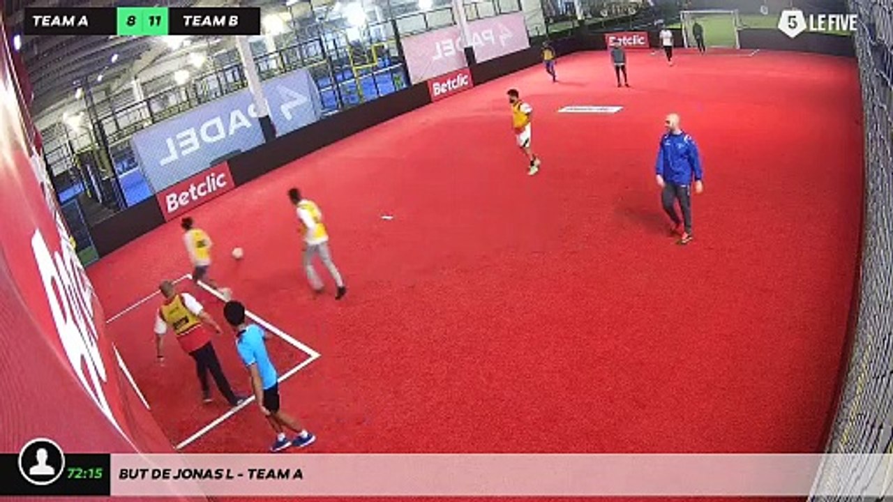 But de Jonas L - Team A