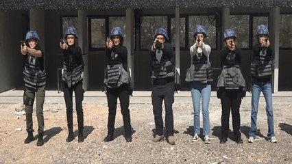 Kadın polislerden atış başarısı