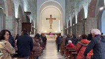A Sesto Fiorentino la messa nella chiesa ripulita dal fango