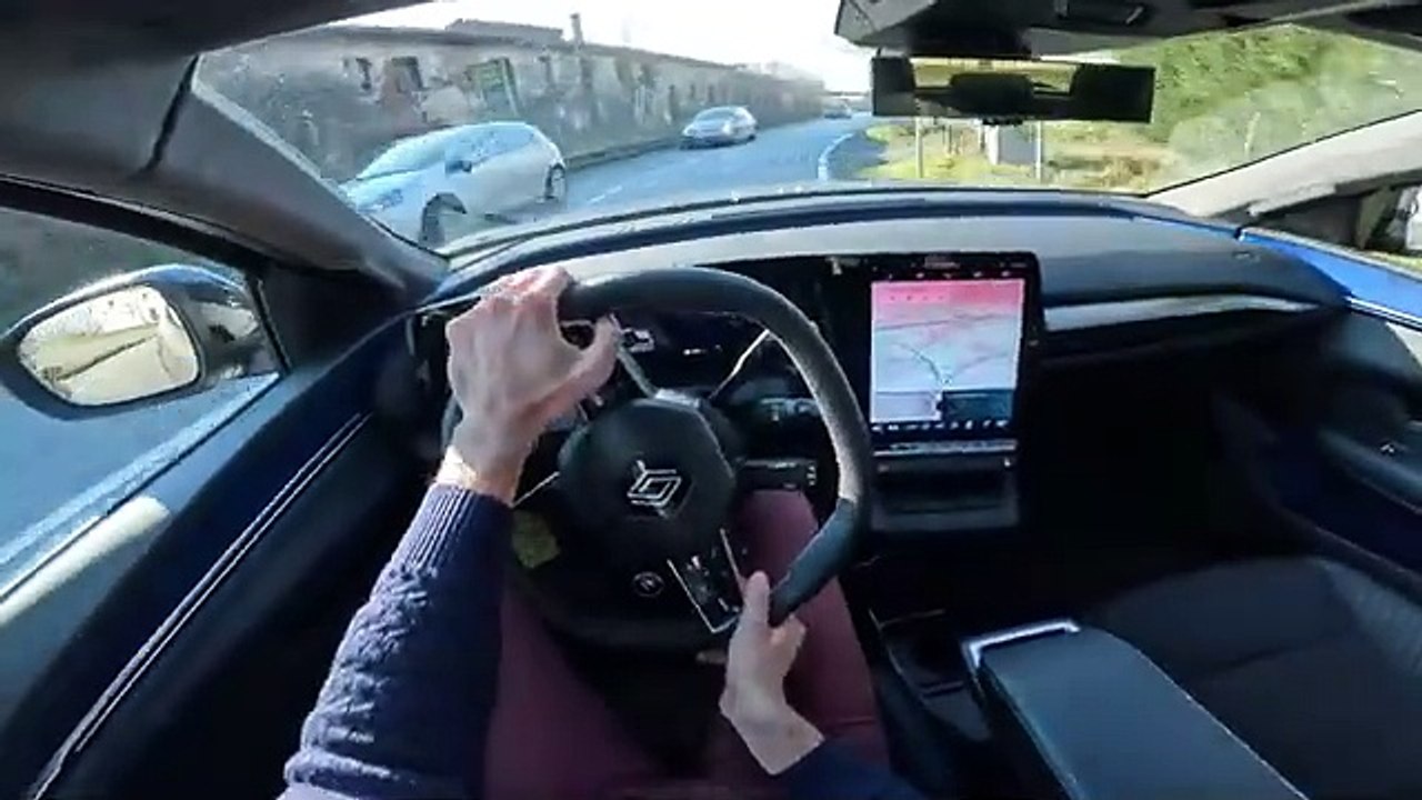 POV Renault Scenic E-tech 2025  Walkaround, Trunk, Interior, Driving