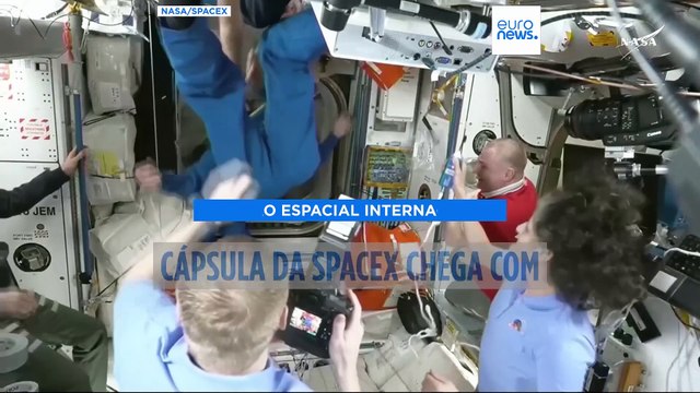 Tripulação de substituição chega à Estação Espacial Internacional para resgatar astronautas retidos