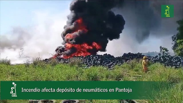 Incendio afecta depósito de neumáticos en Pantoja