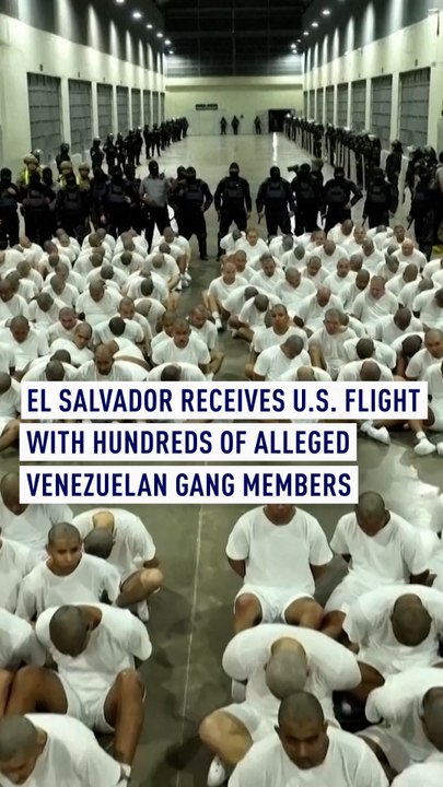 El Salvador receives flight U.S. with hundreds of alleged Venezuelan gang members