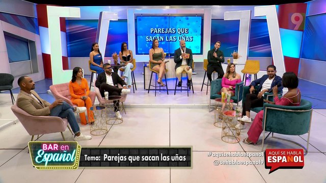 ¡Viral! Parejas que sacan las uñas | Bar en Español | Aquí se Habla Español